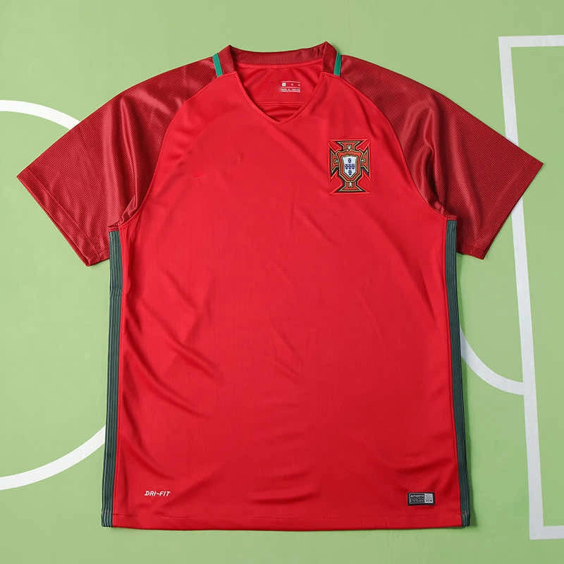 16 season Portugal home retro Fan version