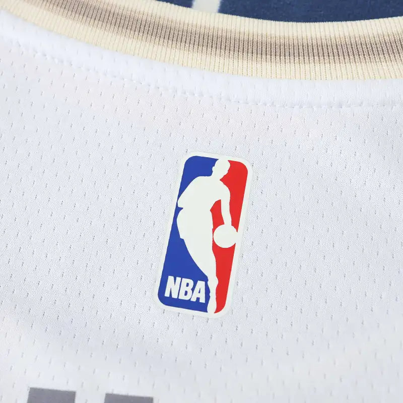 2425 NBA Chicago Bulls 8#LAVINE