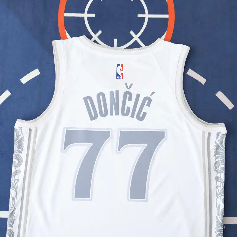 2425 NBA Dallas Mavericks 77#DONCIC