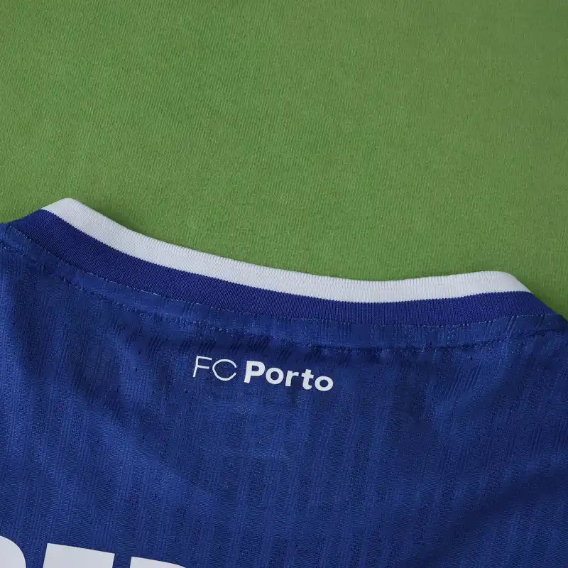 2526 season FC Porto home Player version