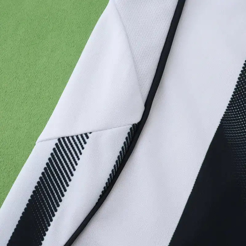 2526 season Juventus F.C. home Kids kit