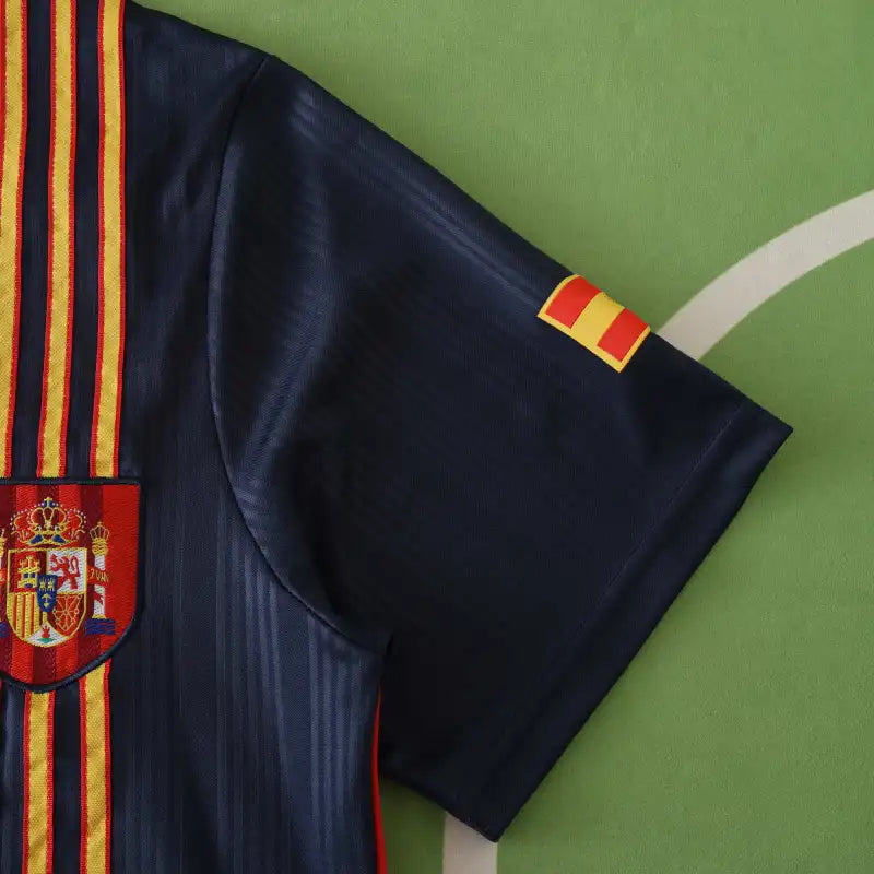 1996 season Spain home retro Fan version