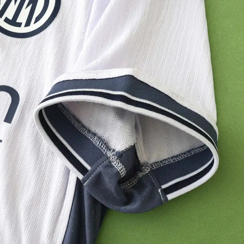 2425 season F.C. Internazionale Milano away Player version