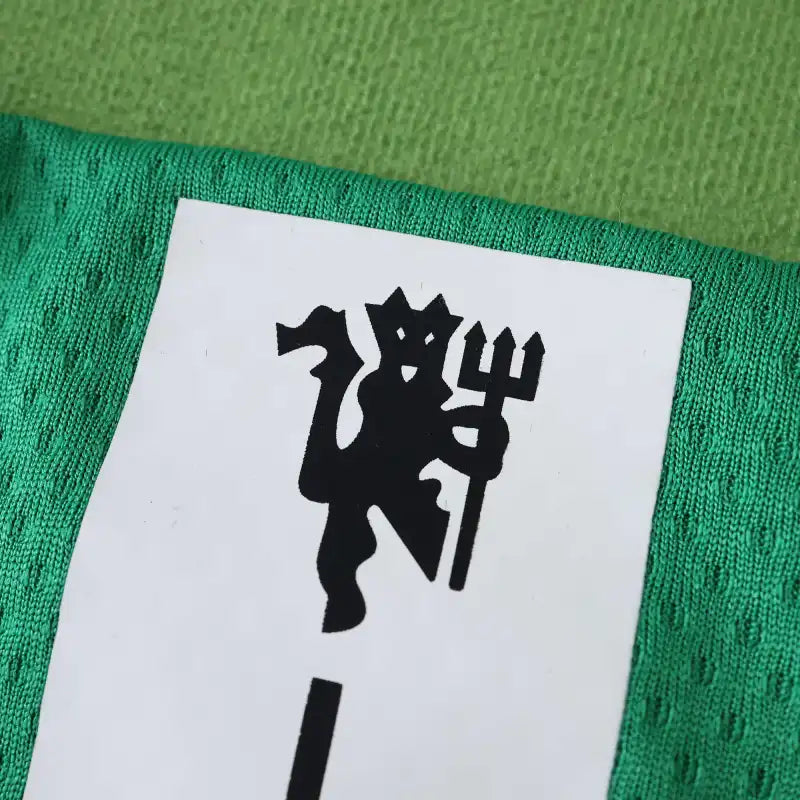 0708 season Manchester United F.C. goalkeeper retro Fan version