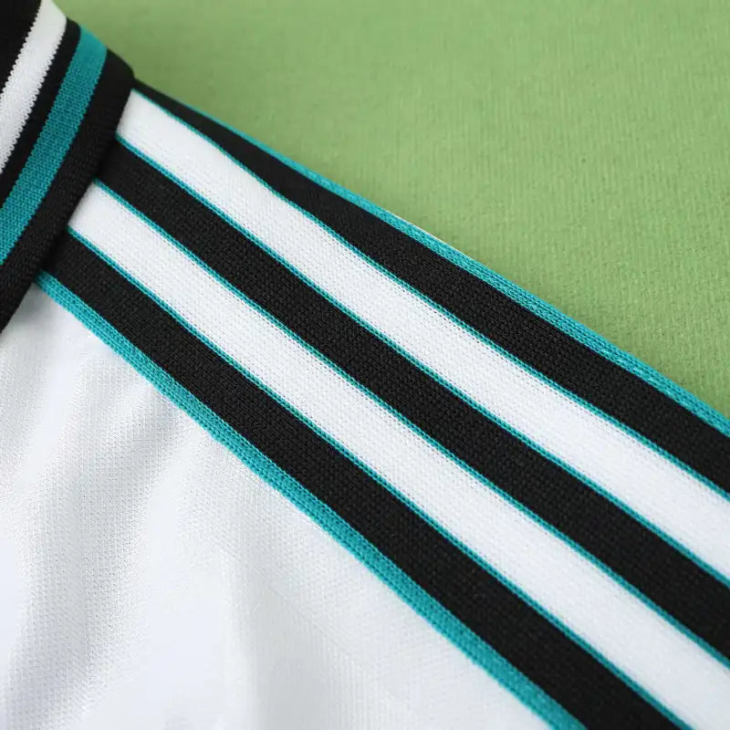 2425 season Newcastle United F.C. Long sleeved retro Fan version