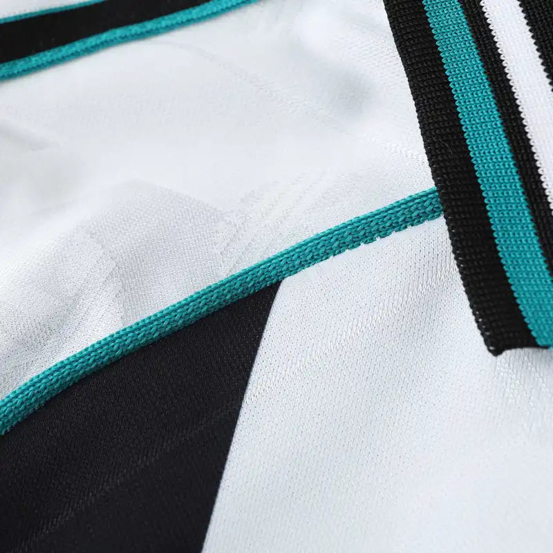 2425 season Newcastle United F.C. Long sleeved retro Fan version