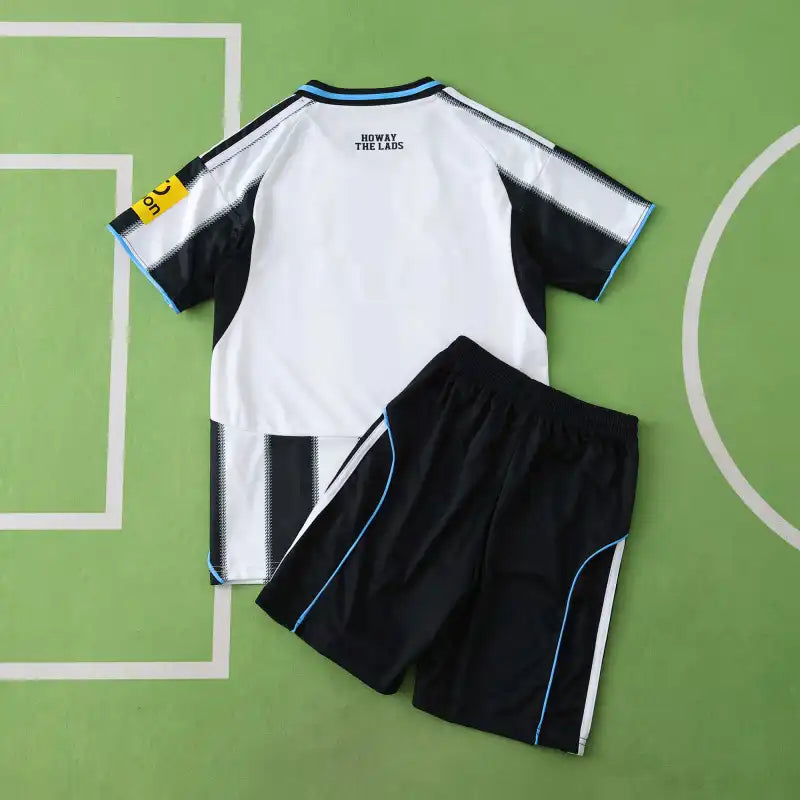 2526 season Newcastle United F.C. home Kids kit