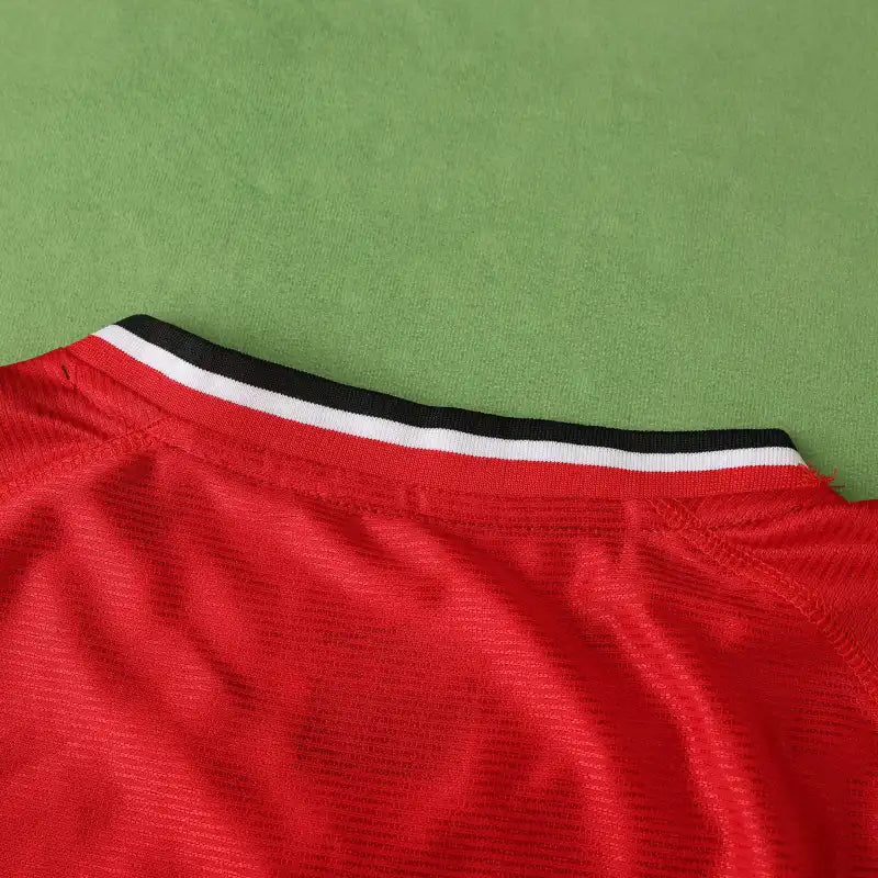 0002 season Manchester United F.C. home retro Fan version