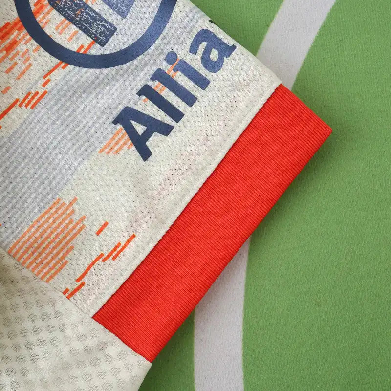 2526 season Fußball-Club Bayern München away Player version