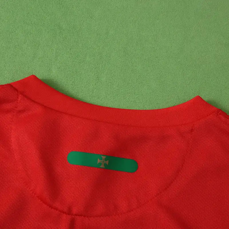 2010 season Portugal home retro Fan version