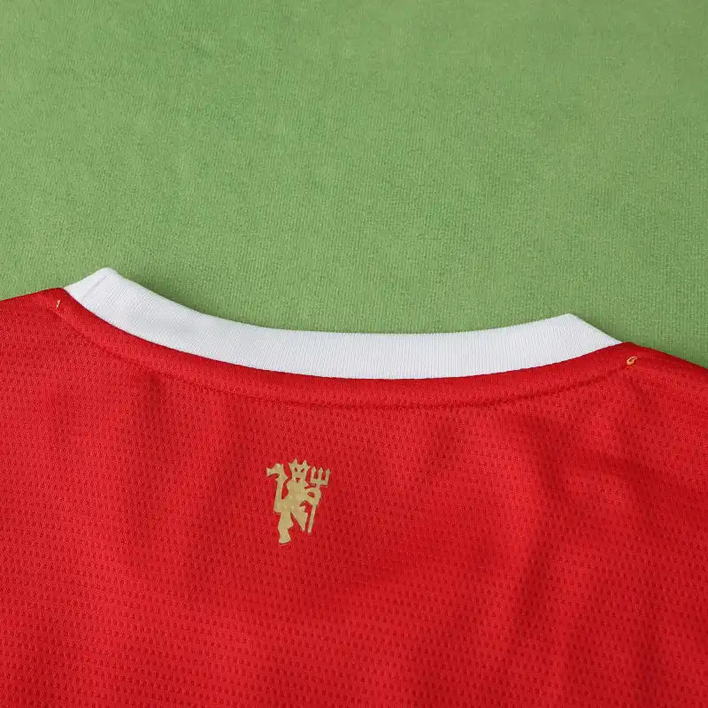 2122 season Manchester United F.C. home retro Fan version