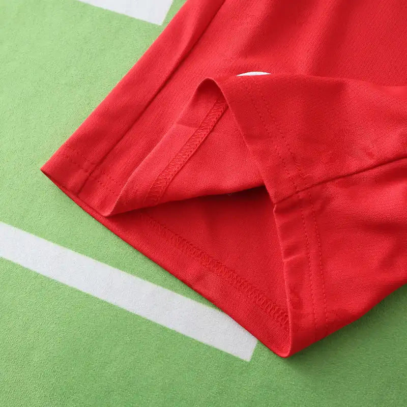 9697 Liverpool F.C. home retro Kids kit