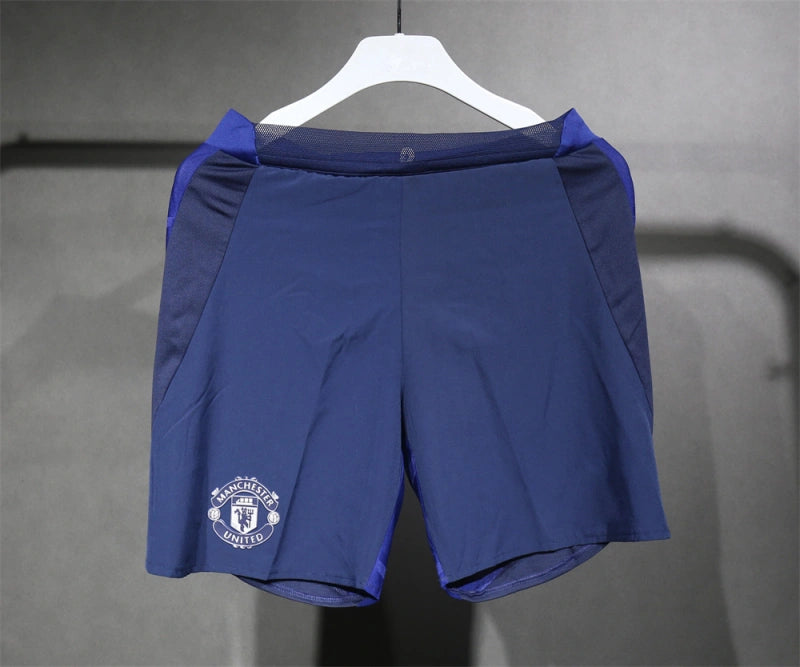 2425 season Manchester United F.C. away Player version short