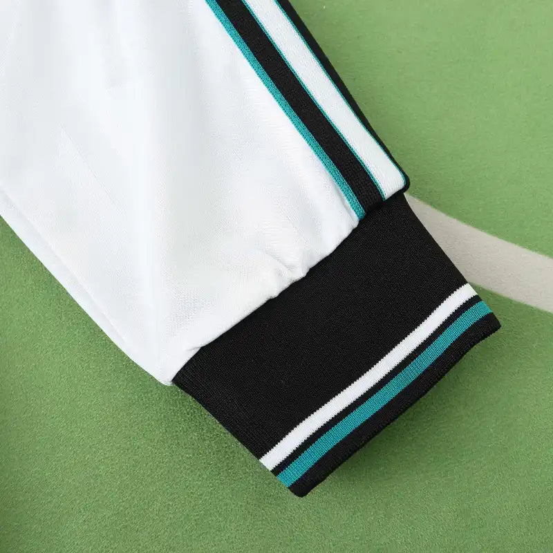 2425 season Newcastle United F.C. Long sleeved retro Fan version