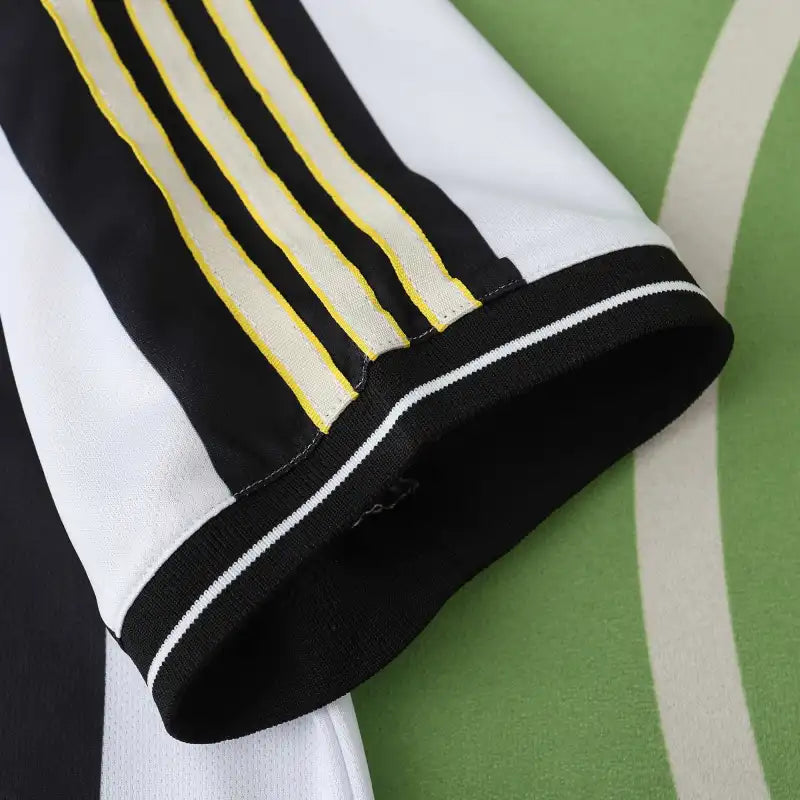 9799 season Newcastle United F.C. home retro Fan version