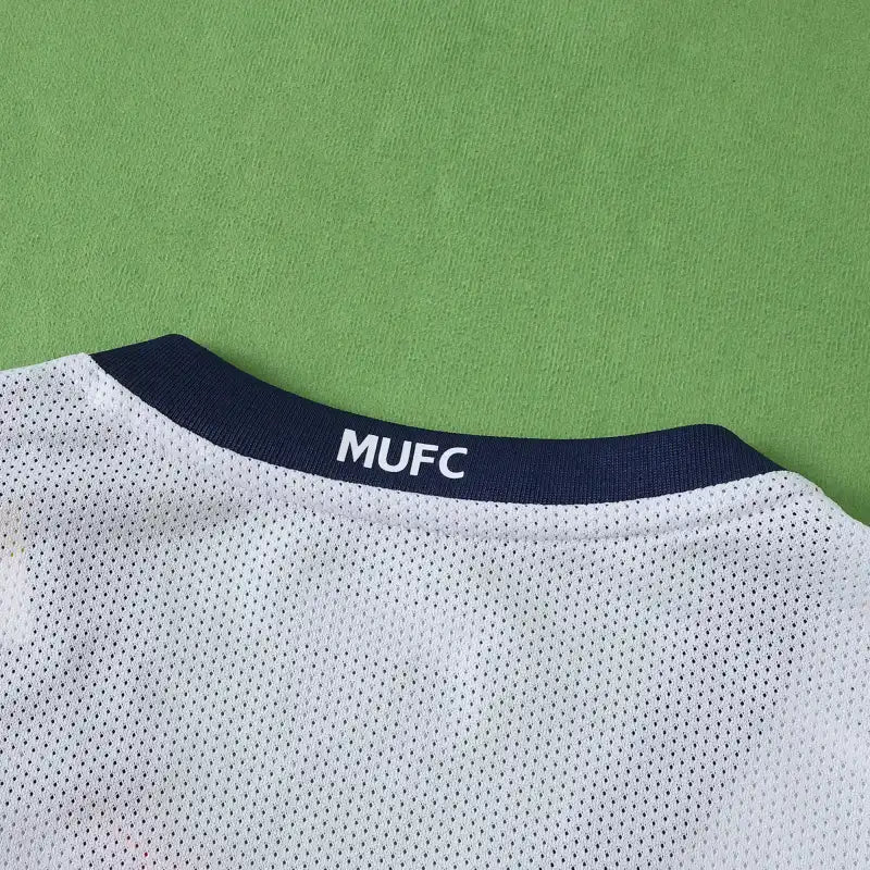 0809 season Manchester United F.C. third Kids kit