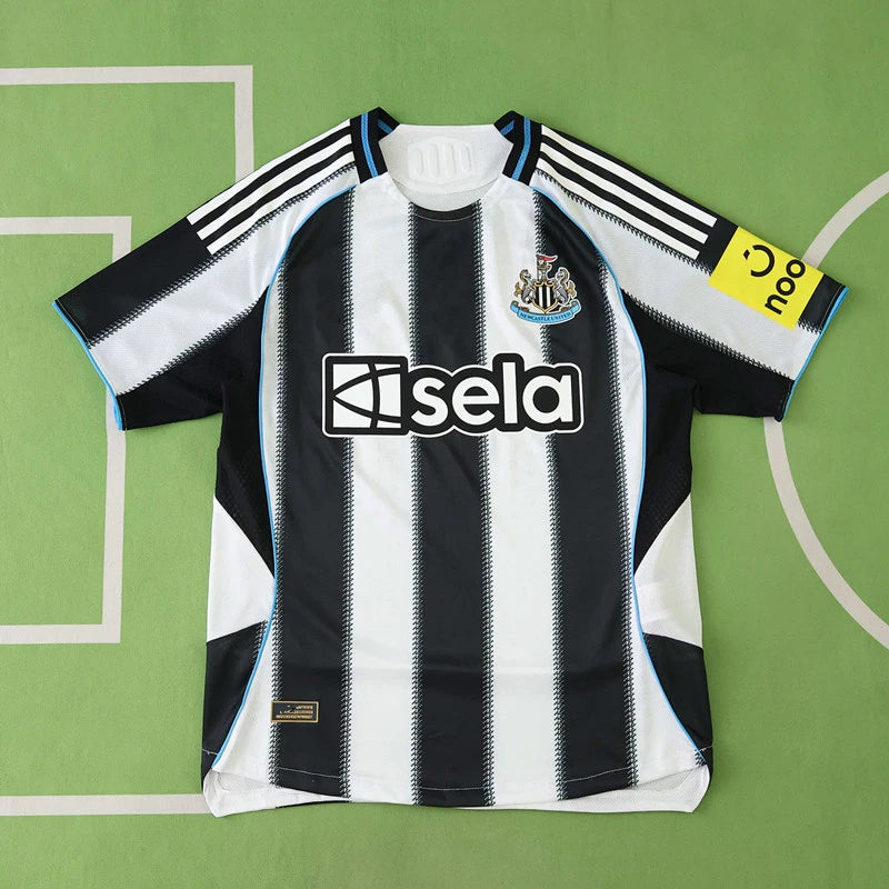 2526 season Newcastle United F.C. home Player version