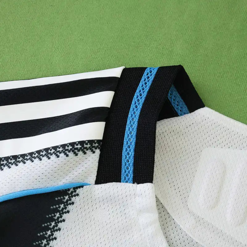 2526 season Newcastle United F.C. home Player version