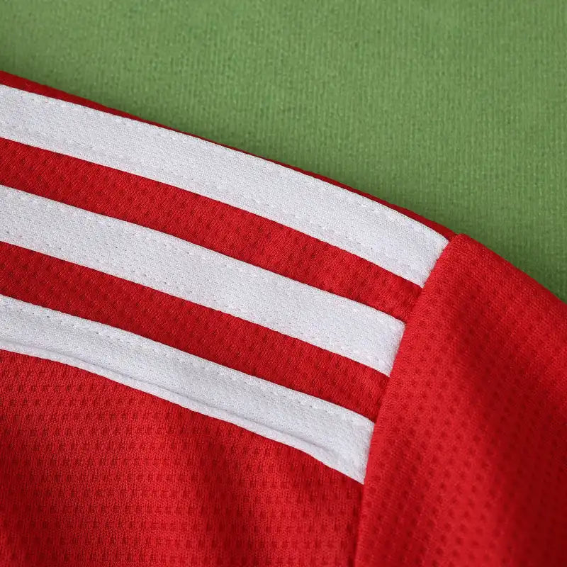 2122 season Manchester United F.C. home retro Fan version